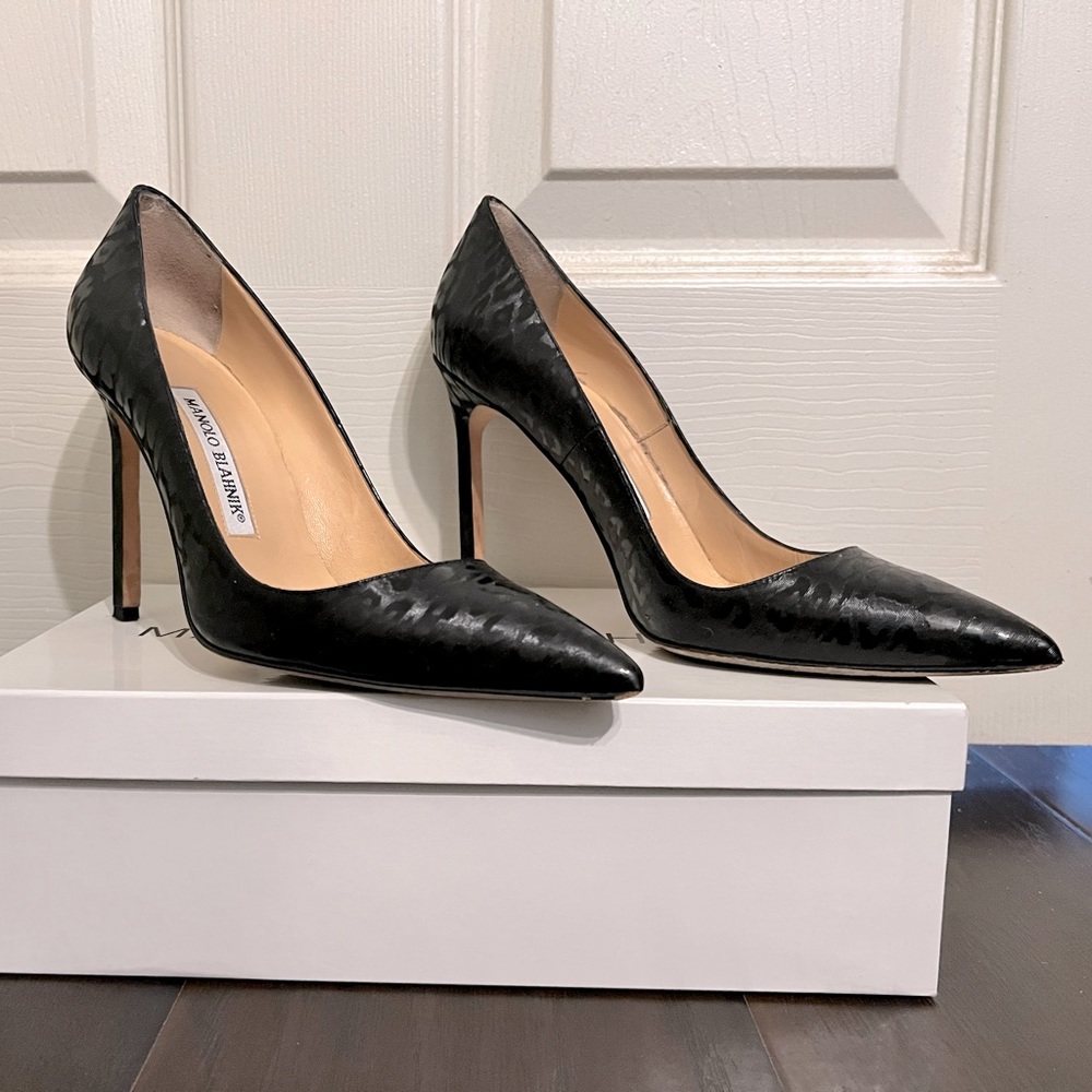 Manolo Blahnik Black Leopard Print Heels Size 36.5